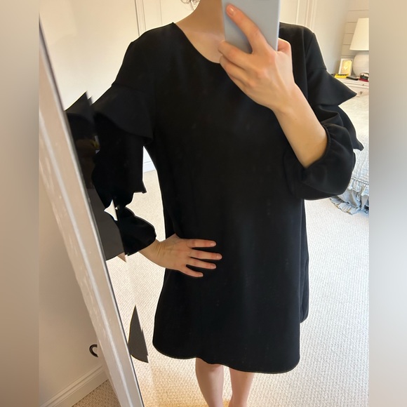 Classic black oversized long sleeve dress with pockets never worn size medium - Picture 6 of 6